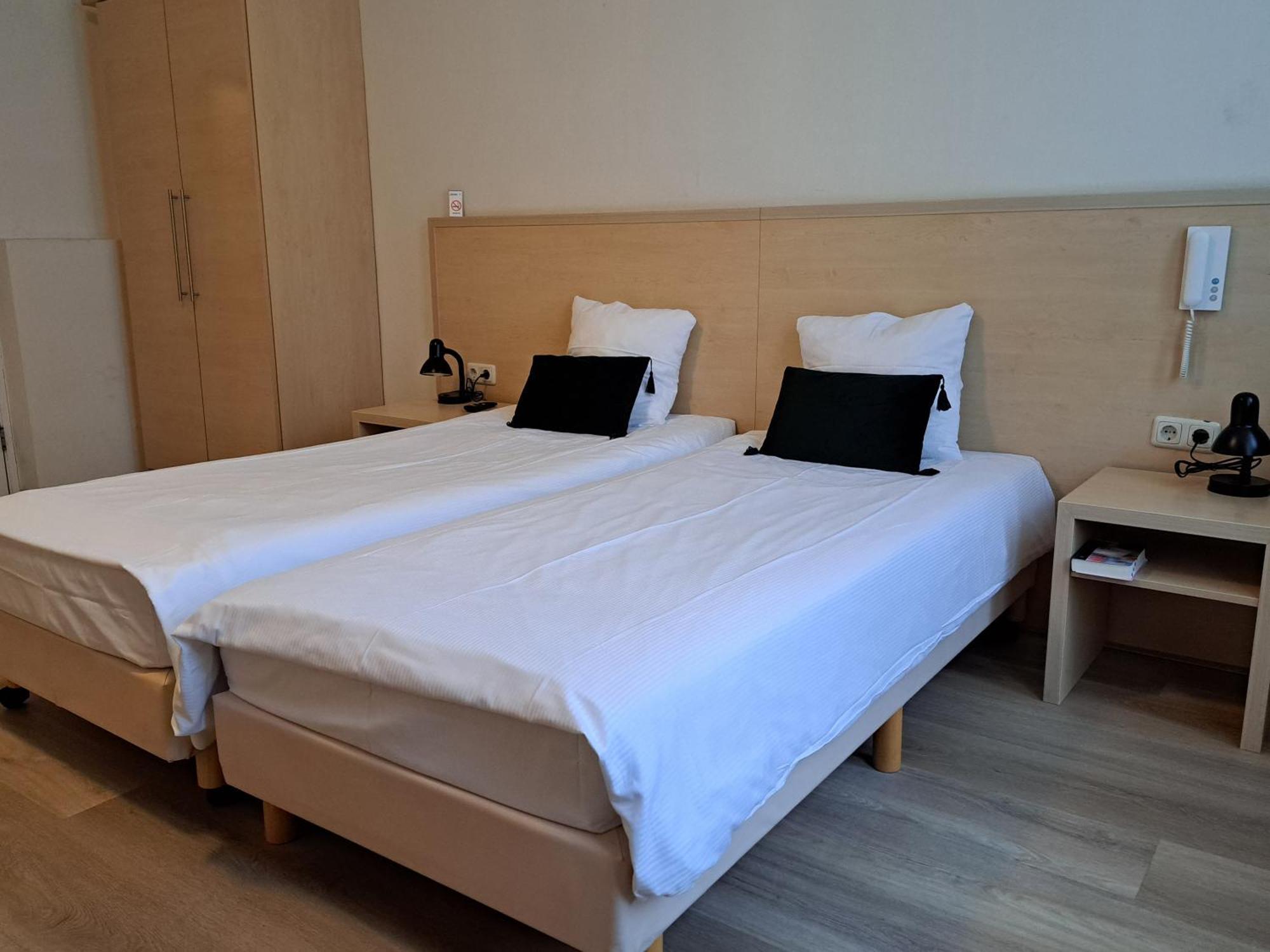 Hotel Restaurant Boven Groningen Делфзейл Номер фото